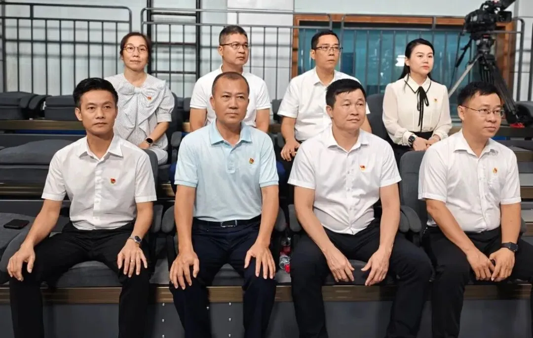 【9月18日秀英教育】初三搬迁新校区 实验室改造何时完工?-第2张图片-四季读书网