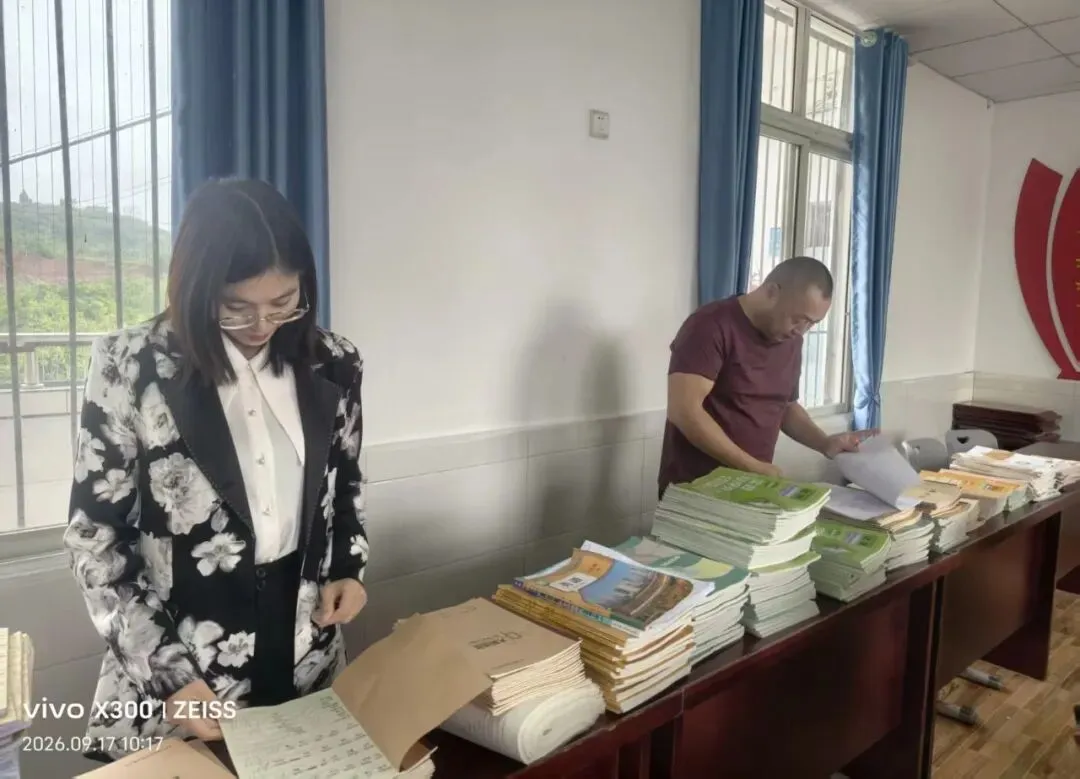 聚焦中考改革 情系一线课堂——嘉陵区教研室赴陈寿中学、安福小学开展毕业班教学视导-第6张图片-四季读书网 聚焦中考改革 情系一线课堂——嘉陵区教研室赴陈寿中学、安福小学开展毕业班教学视导-第6张图片-四季读书网