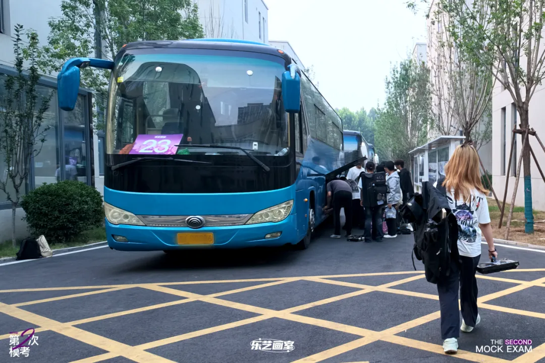 乐艺画室2026第二次模拟考试纪实-第4张图片-四季读书网 乐艺画室2026第二次模拟考试纪实-第4张图片-四季读书网
