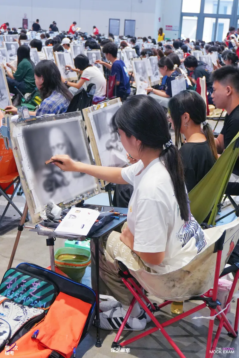 乐艺画室2026第二次模拟考试纪实-第25张图片-四季读书网 乐艺画室2026第二次模拟考试纪实-第25张图片-四季读书网