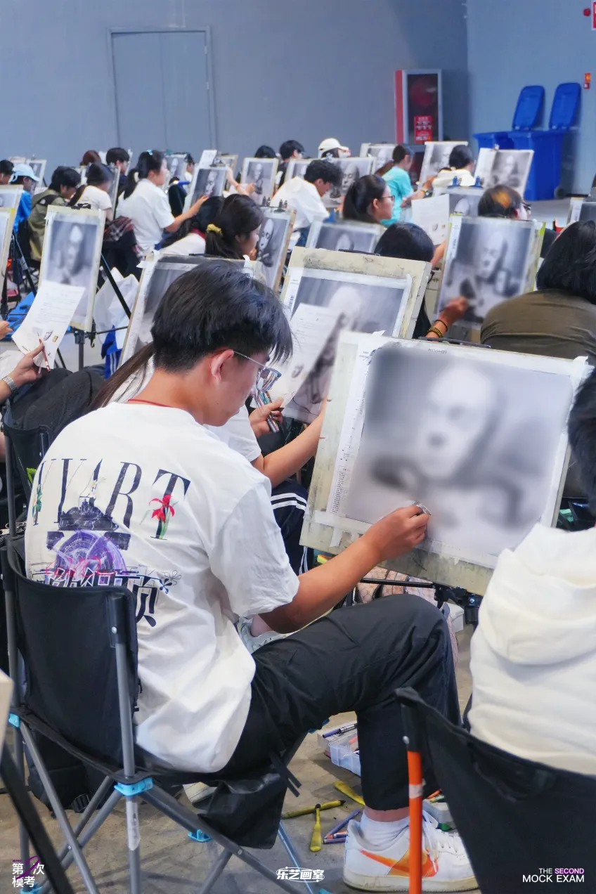 乐艺画室2026第二次模拟考试纪实-第27张图片-四季读书网 乐艺画室2026第二次模拟考试纪实-第27张图片-四季读书网