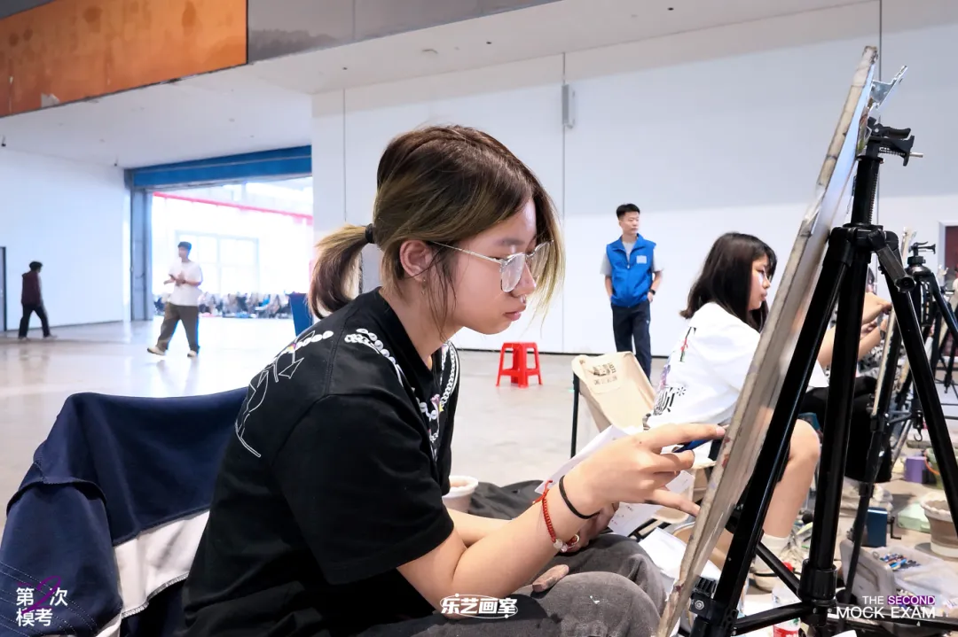 乐艺画室2026第二次模拟考试纪实-第31张图片-四季读书网 乐艺画室2026第二次模拟考试纪实-第31张图片-四季读书网