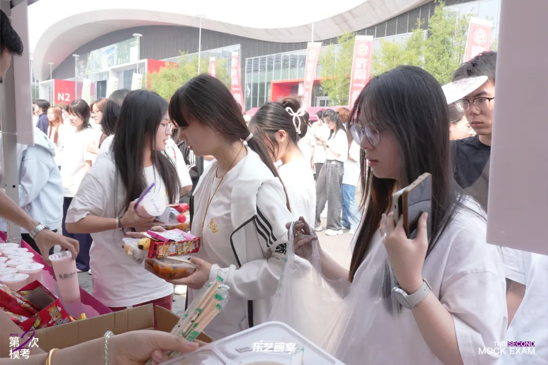 乐艺画室2026第二次模拟考试纪实-第62张图片-四季读书网 乐艺画室2026第二次模拟考试纪实-第62张图片-四季读书网