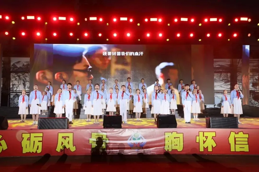 钟屏中学初三年级组|守得云开,共赴山海——九年级教师团队风采展示-第18张图片-四季读书网