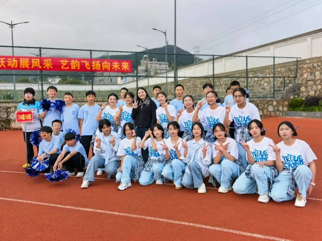 钟屏中学初三年级组|守得云开,共赴山海——九年级教师团队风采展示-第22张图片-四季读书网