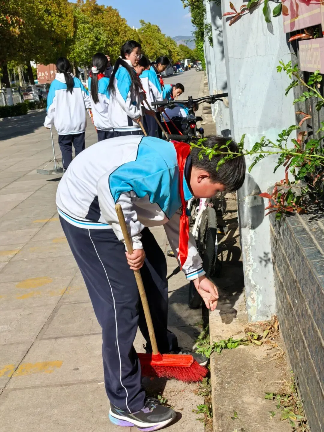 钟屏中学初三年级组|守得云开,共赴山海——九年级教师团队风采展示-第26张图片-四季读书网