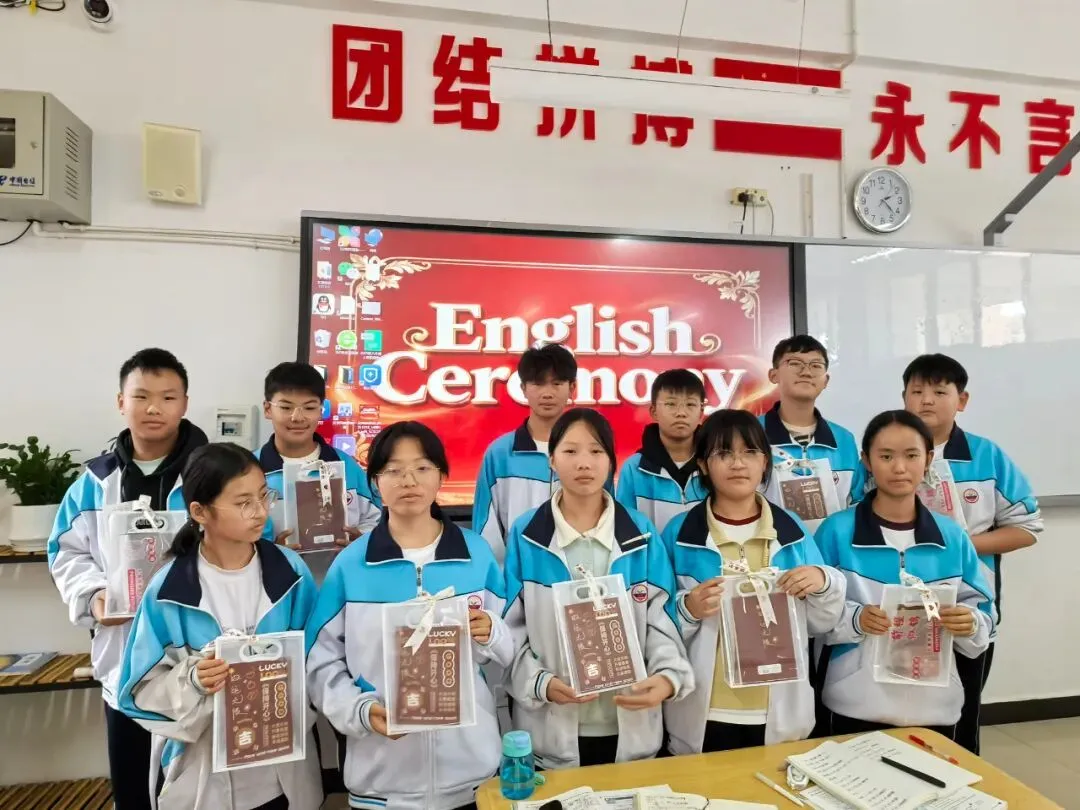 钟屏中学初三年级组|守得云开,共赴山海——九年级教师团队风采展示-第39张图片-四季读书网