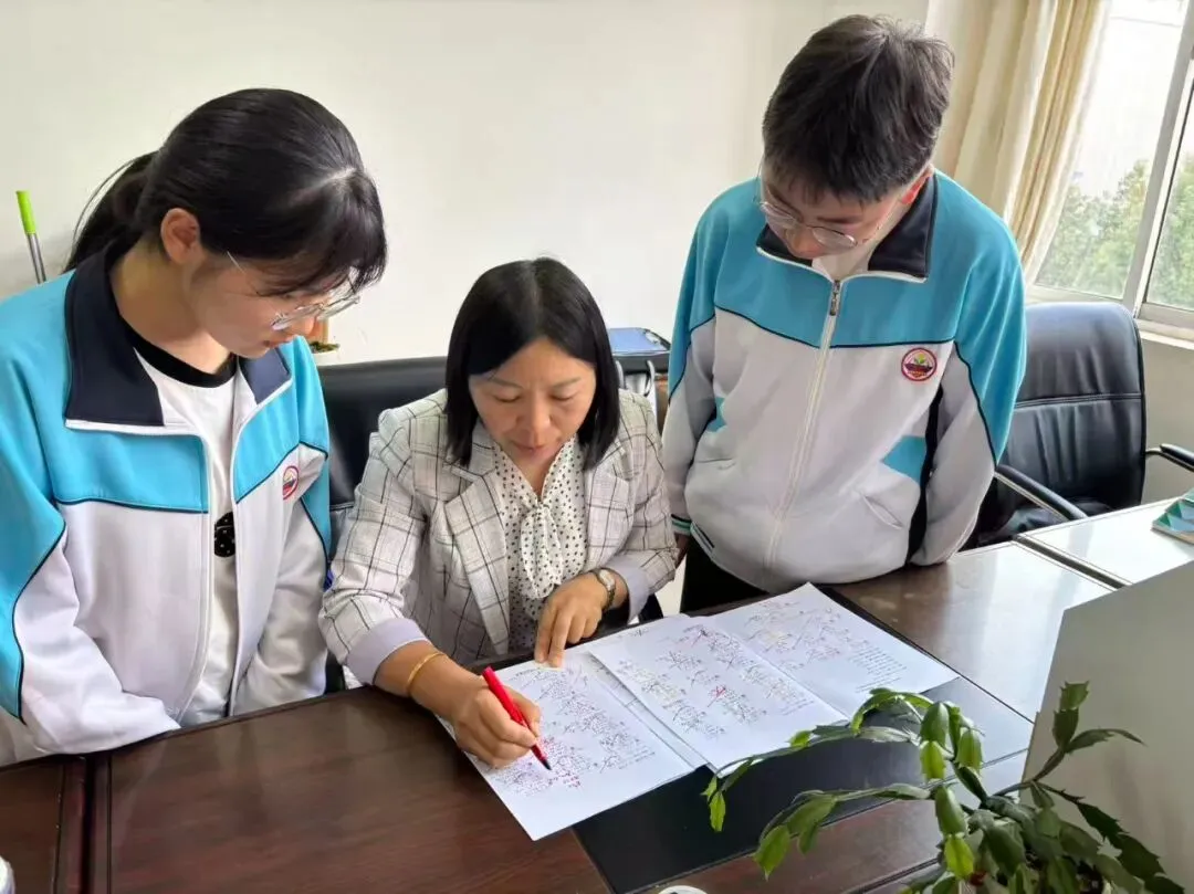 钟屏中学初三年级组|守得云开,共赴山海——九年级教师团队风采展示-第67张图片-四季读书网