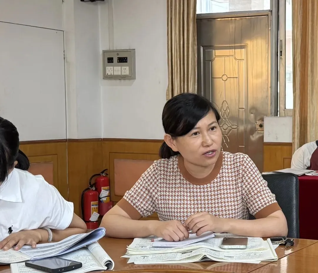 薪火相传,聚力前行——2026年新旧初三经验交流会-第18张图片-四季读书网 薪火相传,聚力前行——2026年新旧初三经验交流会-第18张图片-四季读书网