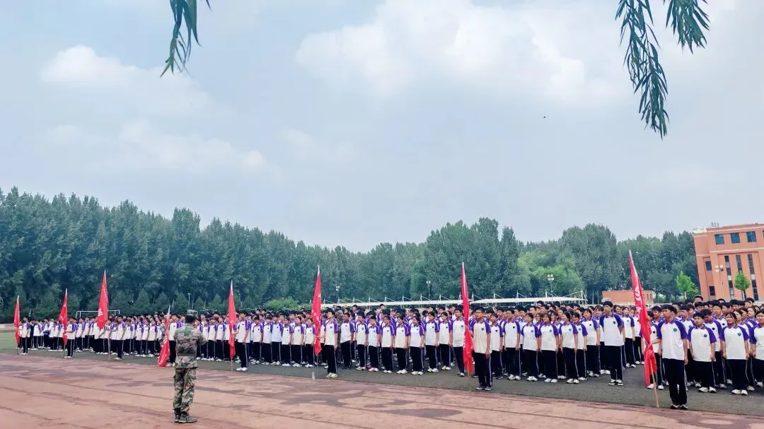 淬火成锋 剑指初三——林虑中学九年级国防教育实践活动圆满落幕-第1张图片-四季读书网 淬火成锋 剑指初三——林虑中学九年级国防教育实践活动圆满落幕-第1张图片-四季读书网