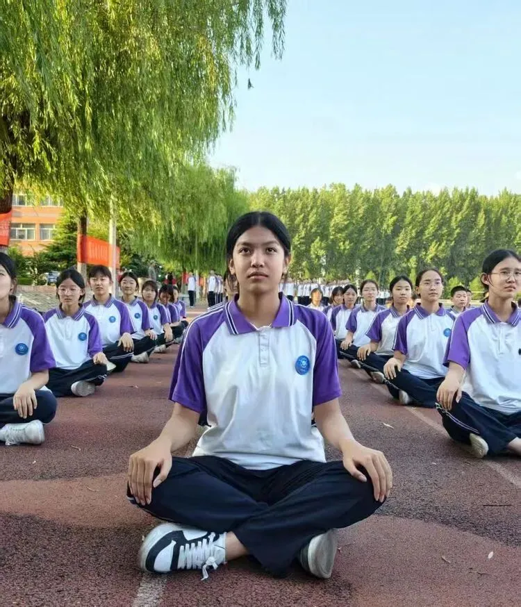 淬火成锋 剑指初三——林虑中学九年级国防教育实践活动圆满落幕-第5张图片-四季读书网 淬火成锋 剑指初三——林虑中学九年级国防教育实践活动圆满落幕-第5张图片-四季读书网