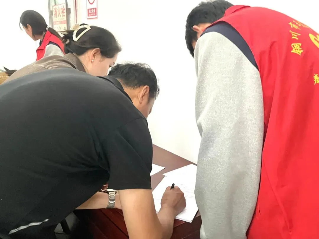 同频共育 圆梦高考|铜川市王益中学召开2027届高三走读生家长会-第4张图片-四季读书网 同频共育 圆梦高考|铜川市王益中学召开2027届高三走读生家长会-第4张图片-四季读书网
