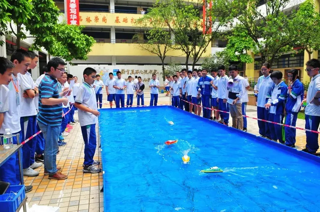 数字说话:华新学校,2026年中考成绩告诉你什么是白云区性价比之王!-第22张图片-四季读书网