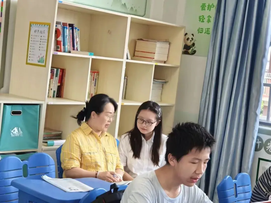 推门观课探实效,凝心聚力战中考-第17张图片-四季读书网 推门观课探实效,凝心聚力战中考-第17张图片-四季读书网