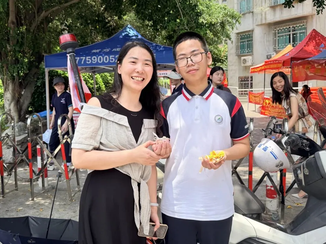 中考落幕|少年此程圆满,前路繁花万丈-第19张图片-四季读书网 中考落幕|少年此程圆满,前路繁花万丈-第19张图片-四季读书网
