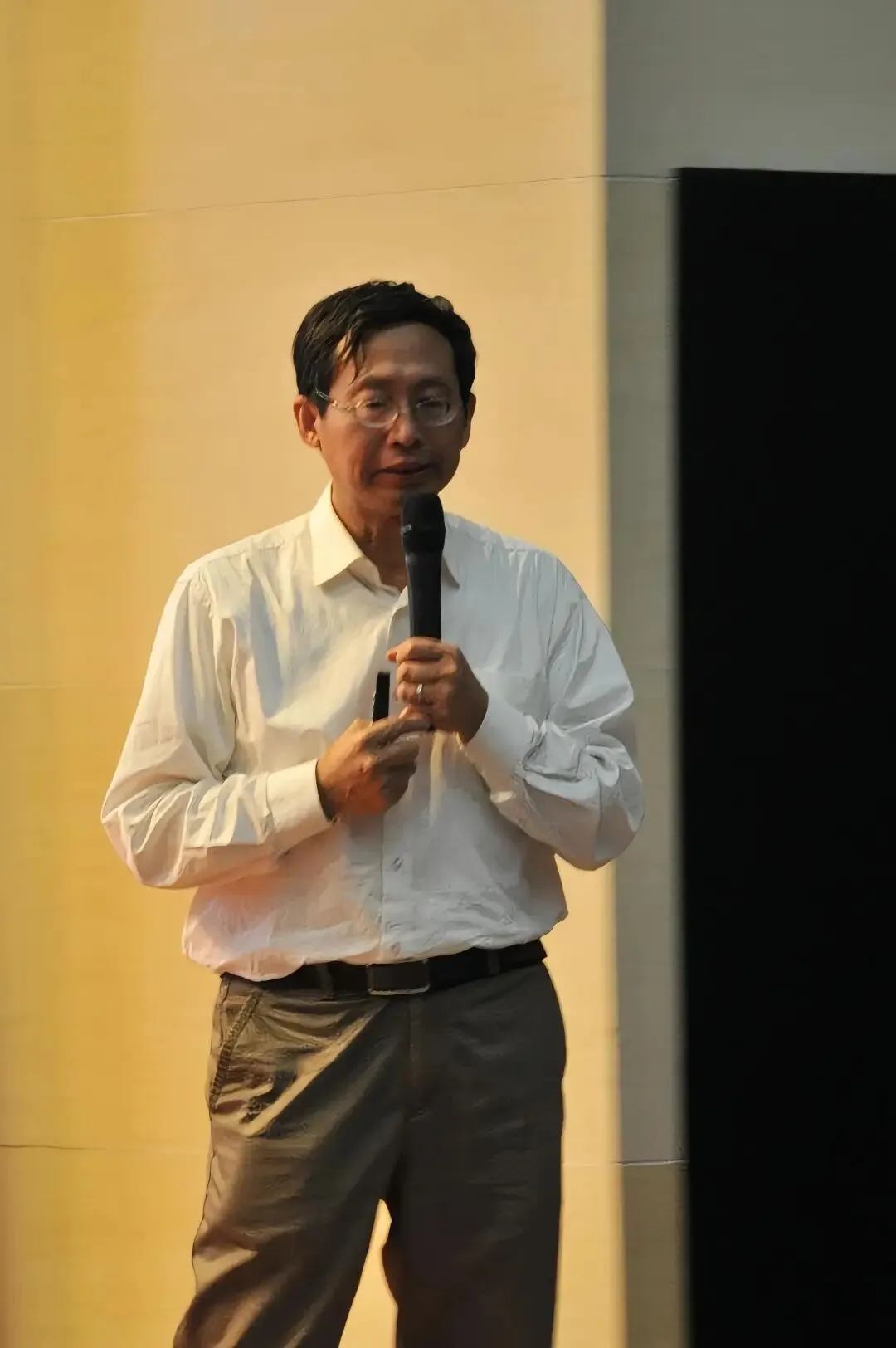 悲哀!为何一千多名高考状元,最终几乎都成不了顶尖人才?-第1张图片-四季读书网 悲哀!为何一千多名高考状元,最终几乎都成不了顶尖人才?-第1张图片-四季读书网