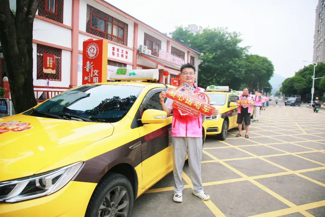 高考首日,每一个奔赴考场的你,都在闪闪发光!-第35张图片-四季读书网 高考首日,每一个奔赴考场的你,都在闪闪发光!-第35张图片-四季读书网