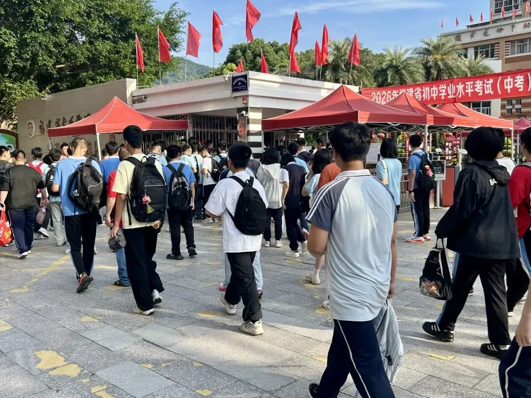 中考首日!长乐8400余名少年出征!-第4张图片-四季读书网