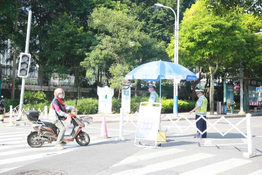 中考首日!长乐8400余名少年出征!-第20张图片-四季读书网