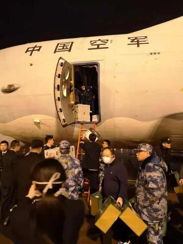 正月初一,梁医生走了-第4张图片-四季读书网