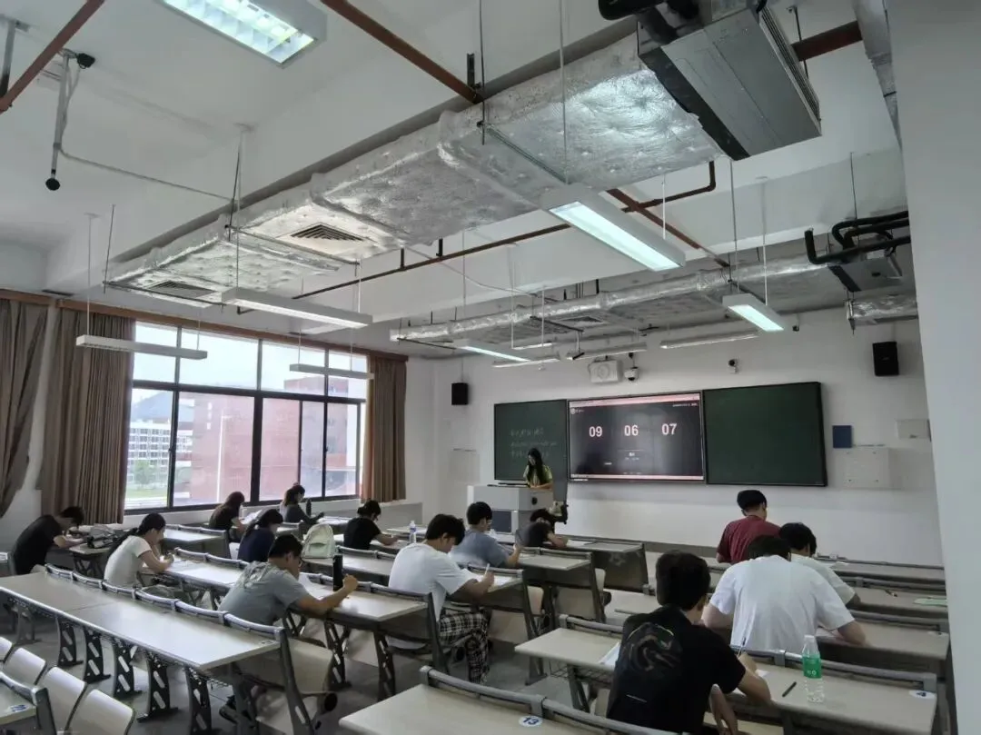 别等考前才开始!广铁校内3+证书高职高考冲刺班,直击考点高效提分!-第6张图片-四季读书网 别等考前才开始!广铁校内3+证书高职高考冲刺班,直击考点高效提分!-第6张图片-四季读书网