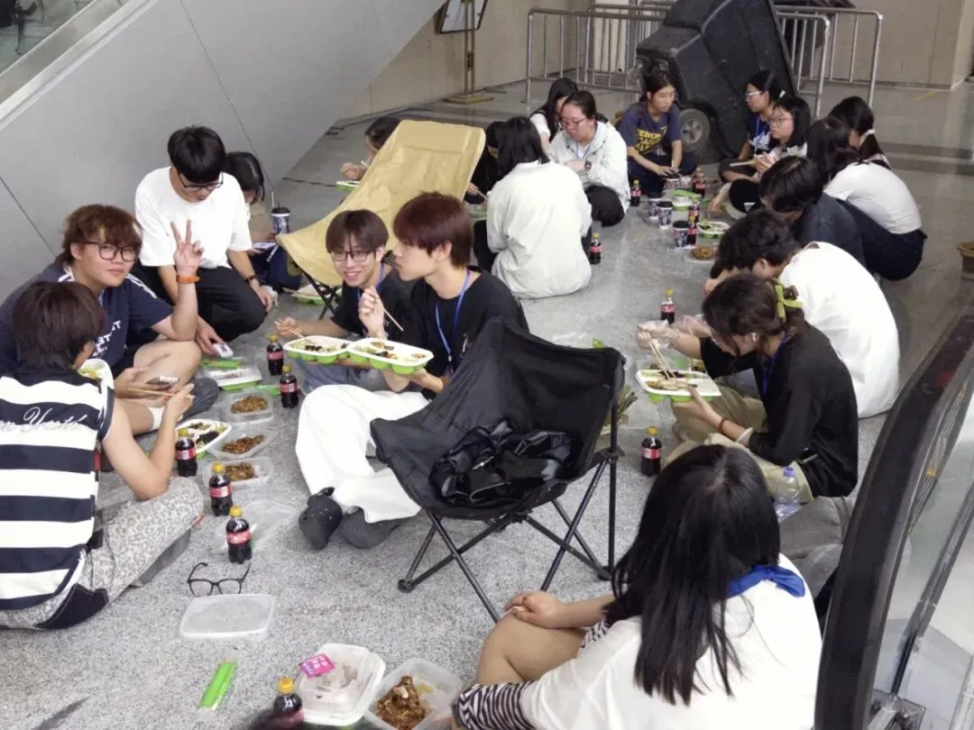 模考砺锋芒|2027 福建美术一模,三明铭思美术高考学子实战出征!-第13张图片-四季读书网 模考砺锋芒|2027 福建美术一模,三明铭思美术高考学子实战出征!-第13张图片-四季读书网