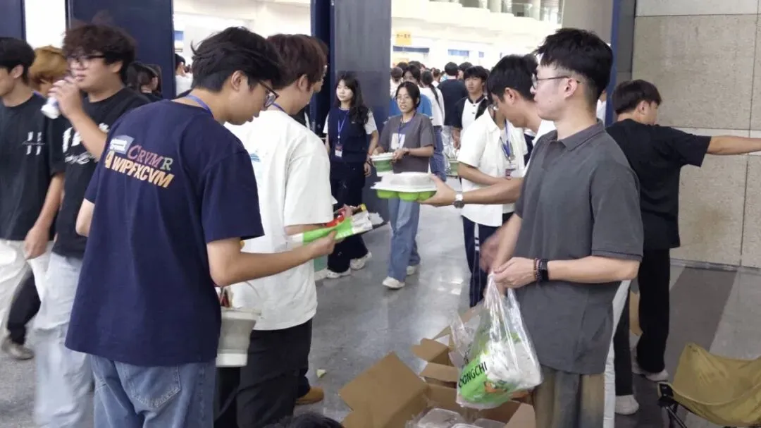 模考砺锋芒|2027 福建美术一模,三明铭思美术高考学子实战出征!-第14张图片-四季读书网 模考砺锋芒|2027 福建美术一模,三明铭思美术高考学子实战出征!-第14张图片-四季读书网