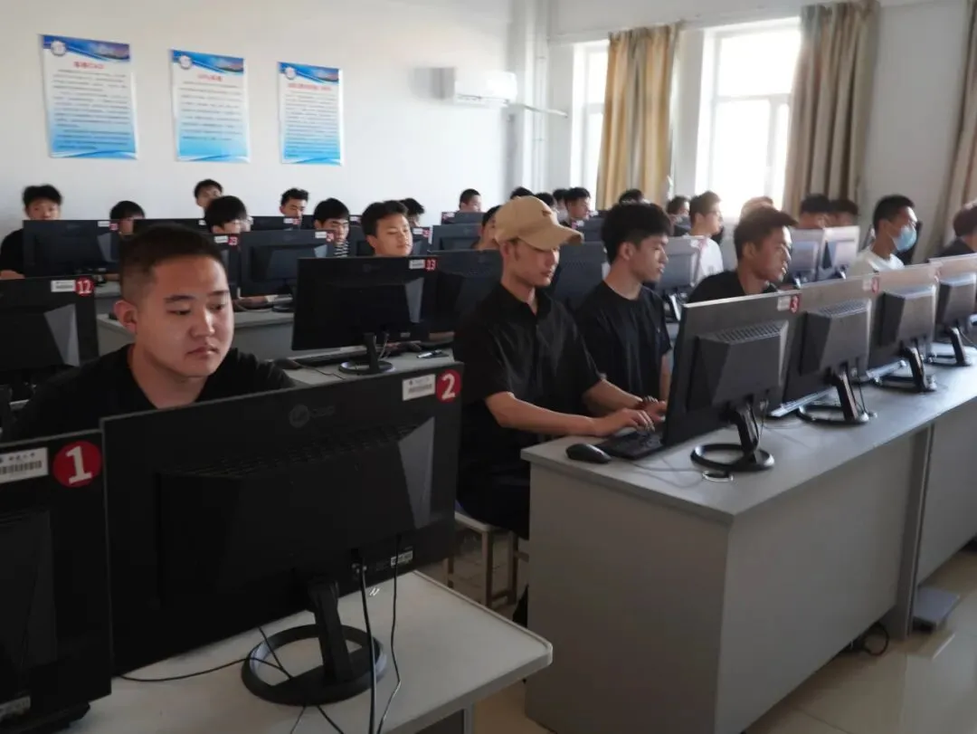 航运学院组织开展三副,三管轮适任证书模拟考试-第3张图片-四季读书网 航运学院组织开展三副,三管轮适任证书模拟考试-第3张图片-四季读书网