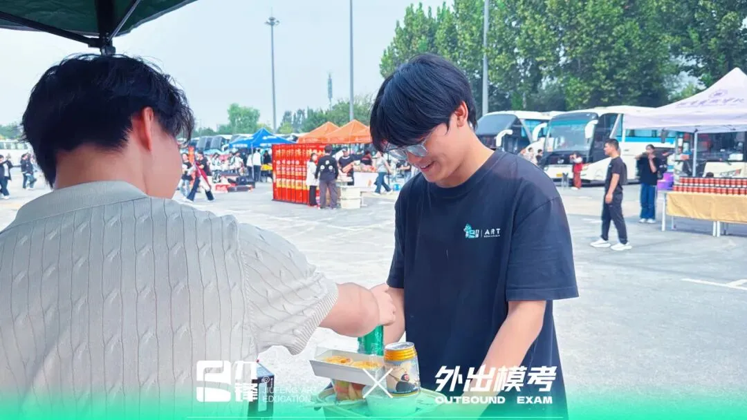 出征模考|九锋学子赴考场,以画笔迎战实战试炼-第37张图片-四季读书网 出征模考|九锋学子赴考场,以画笔迎战实战试炼-第37张图片-四季读书网