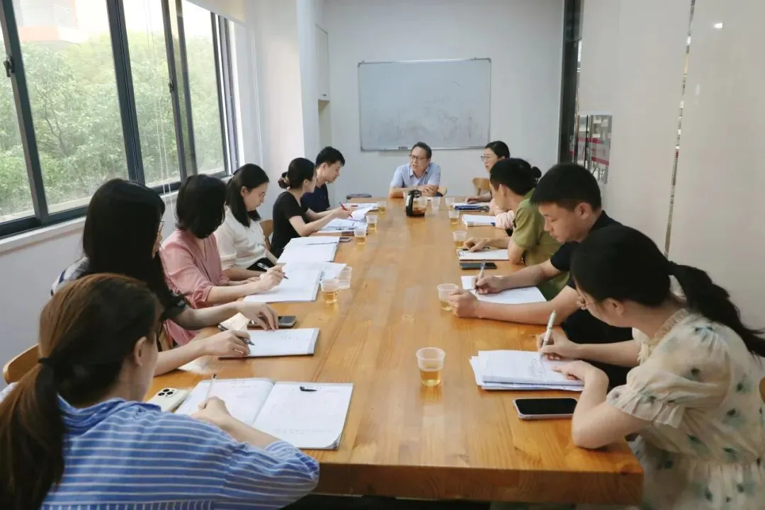 视导赋能明方向,深耕课堂备高考|龙岗区教科院专家莅临华中师大龙岗附中开展高三教学视导-第37张图片-四季读书网 视导赋能明方向,深耕课堂备高考|龙岗区教科院专家莅临华中师大龙岗附中开展高三教学视导-第37张图片-四季读书网