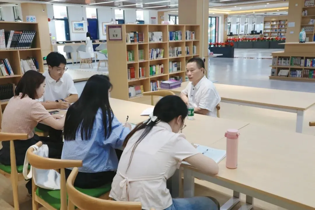 视导赋能明方向,深耕课堂备高考|龙岗区教科院专家莅临华中师大龙岗附中开展高三教学视导-第43张图片-四季读书网 视导赋能明方向,深耕课堂备高考|龙岗区教科院专家莅临华中师大龙岗附中开展高三教学视导-第43张图片-四季读书网