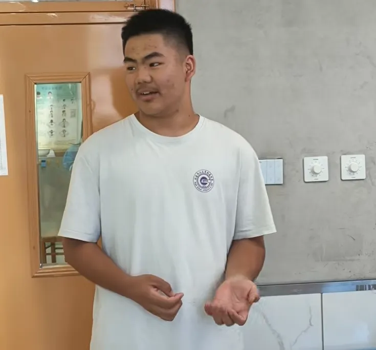 初三5班半月谈-第20张图片-四季读书网