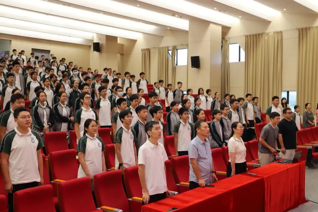 【和美少年】燃梦出征 决胜中考!——吴昌硕实验学校2027届九年级出征大会圆满举行-第14张图片-四季读书网