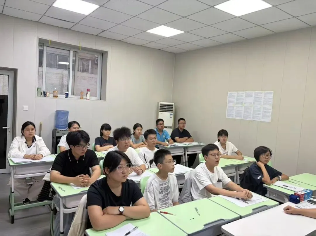 2027石家庄中考全年班正式启航---第4周精彩瞬间-第4张图片-四季读书网 2027石家庄中考全年班正式启航---第4周精彩瞬间-第4张图片-四季读书网