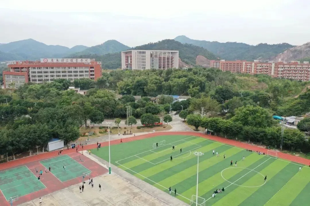 广东理工职业学院2026年春季高考招生录取情况(含3+证书/学考)-第9张图片-四季读书网 广东理工职业学院2026年春季高考招生录取情况(含3+证书/学考)-第9张图片-四季读书网