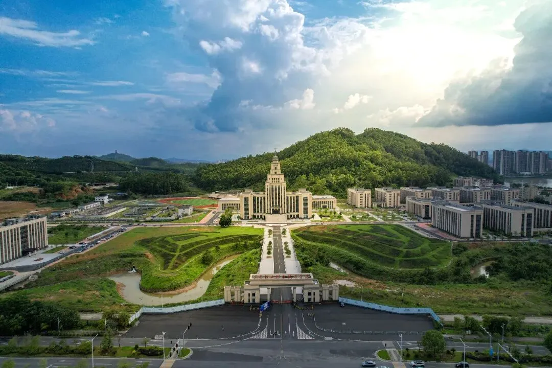广东松山职业技术学院2026年春季高考招生录取情况(含3+证书/学考)-第7张图片-四季读书网 广东松山职业技术学院2026年春季高考招生录取情况(含3+证书/学考)-第7张图片-四季读书网