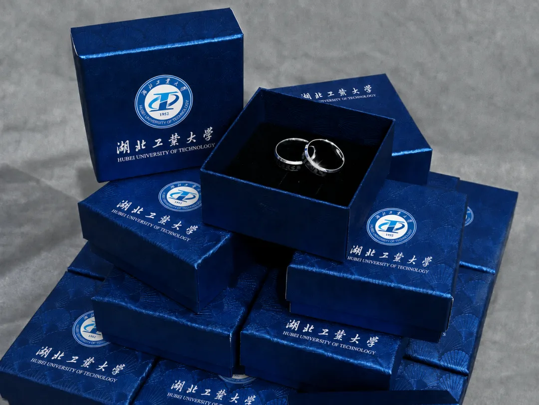 @湖工er,纸质版四六级真题or文创戒指免费送!-第5张图片-四季读书网