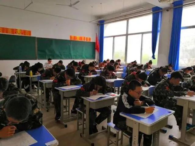 初三第一次月考!最后3天,娄底学生这样冲刺-第2张图片-四季读书网 初三第一次月考!最后3天,娄底学生这样冲刺-第2张图片-四季读书网