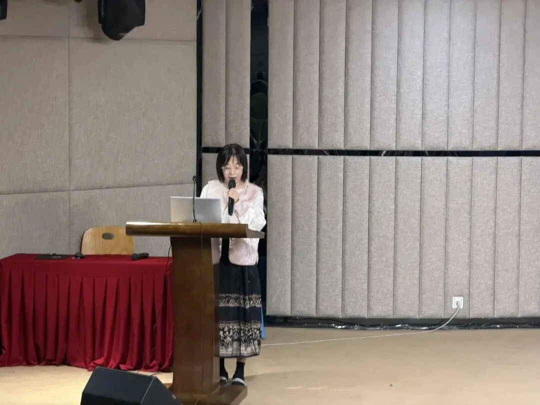 锚定高考目标 汇聚备考合力——我校召开本科部、综高部 2024 级高三备考启动会-第13张图片-四季读书网 锚定高考目标 汇聚备考合力——我校召开本科部、综高部 2024 级高三备考启动会-第13张图片-四季读书网