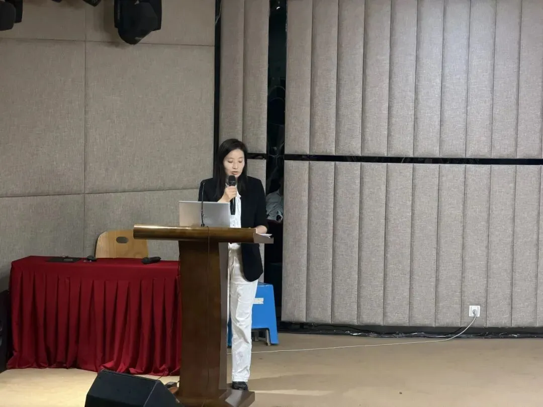 锚定高考目标 汇聚备考合力——我校召开本科部、综高部 2024 级高三备考启动会-第14张图片-四季读书网 锚定高考目标 汇聚备考合力——我校召开本科部、综高部 2024 级高三备考启动会-第14张图片-四季读书网