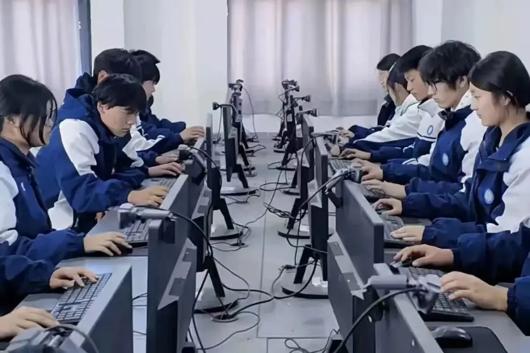 北大金秋高考补习中心民办高中校区合作征集正式启动-第25张图片-四季读书网 北大金秋高考补习中心民办高中校区合作征集正式启动-第25张图片-四季读书网
