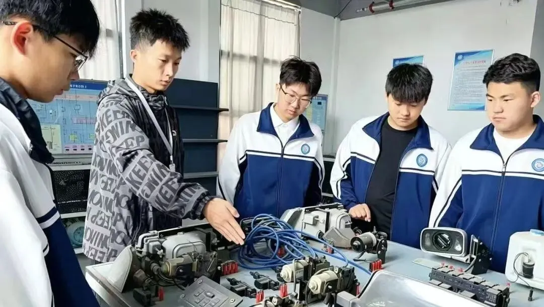 北大金秋高考补习中心民办高中校区合作征集正式启动-第27张图片-四季读书网 北大金秋高考补习中心民办高中校区合作征集正式启动-第27张图片-四季读书网