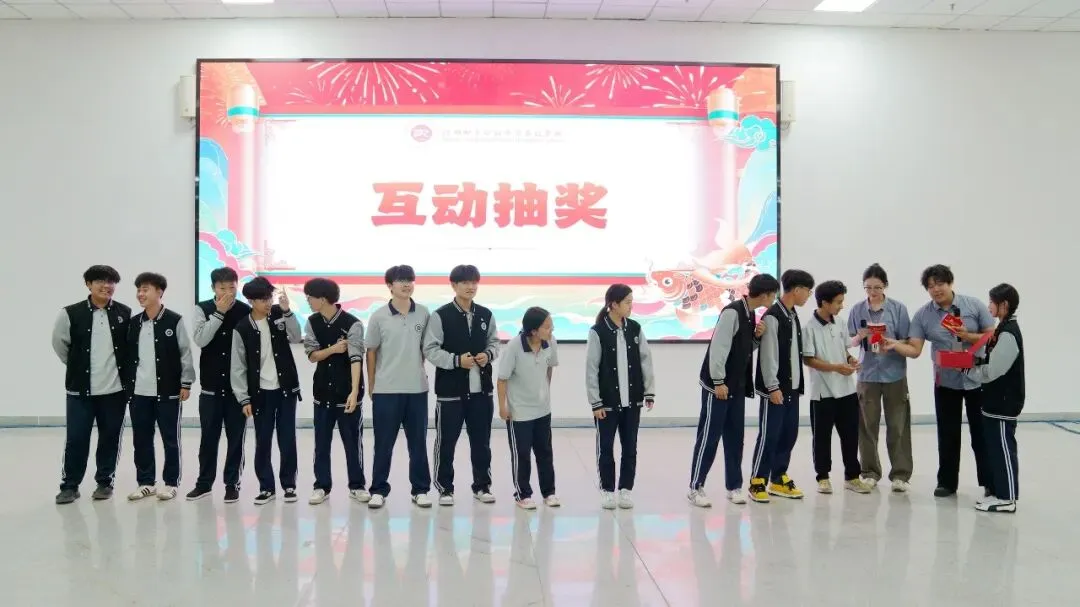 中考不拔尖,还能上大学吗?四方升学部这场表彰,给家长和孩子一个答案-第11张图片-四季读书网 中考不拔尖,还能上大学吗?四方升学部这场表彰,给家长和孩子一个答案-第11张图片-四季读书网