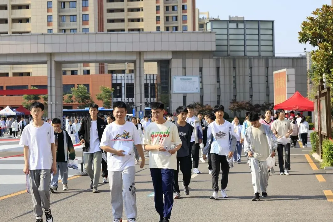 25、26年郑州中考各科难度对比分析!27届考生家长必看-第3张图片-四季读书网 25、26年郑州中考各科难度对比分析!27届考生家长必看-第3张图片-四季读书网