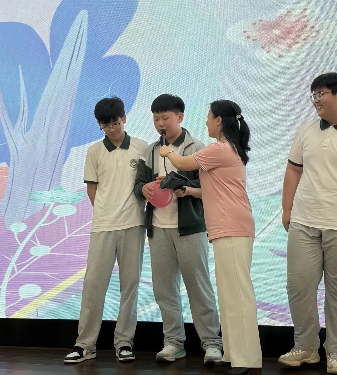 树恩黄河南校区初三心理讲座:按下“冷静开关”,轻松迎中考-第9张图片-四季读书网 树恩黄河南校区初三心理讲座:按下“冷静开关”,轻松迎中考-第9张图片-四季读书网