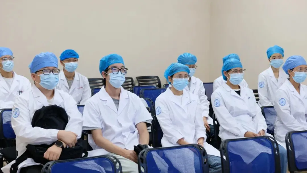 执医技能考试怎么考?这场模拟考把“考场”搬进实训中心-第7张图片-四季读书网 执医技能考试怎么考?这场模拟考把“考场”搬进实训中心-第7张图片-四季读书网