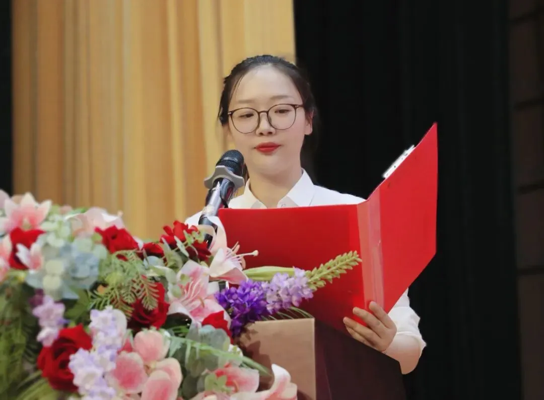 少年当扶摇,砺剑启新程 ——我校举行初三年级动员大会-第14张图片-四季读书网