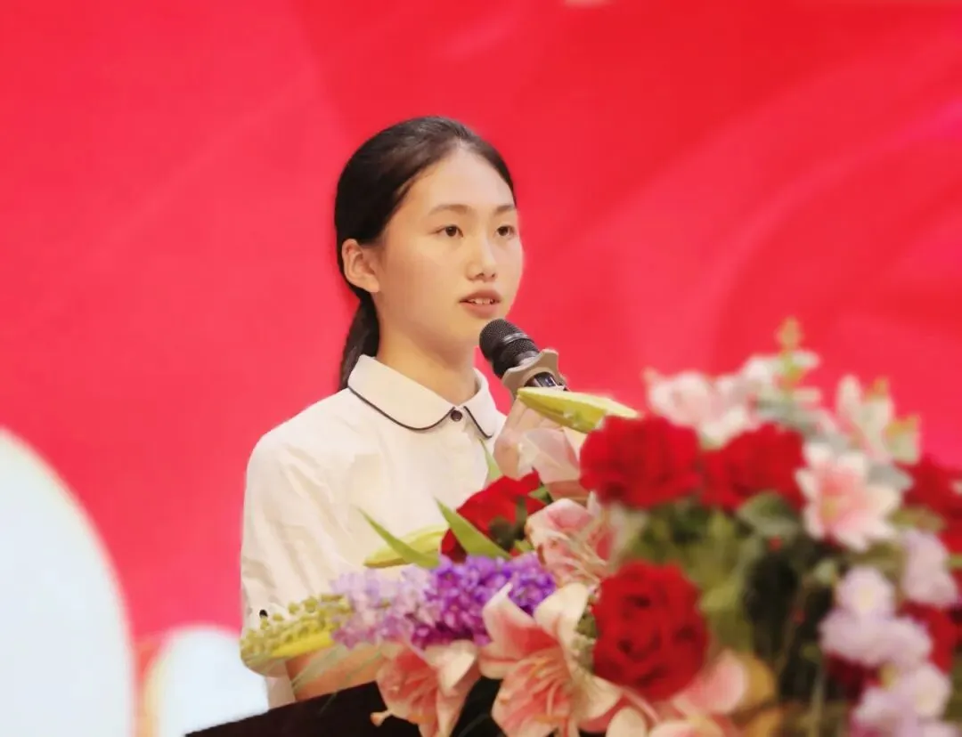 少年当扶摇,砺剑启新程 ——我校举行初三年级动员大会-第19张图片-四季读书网