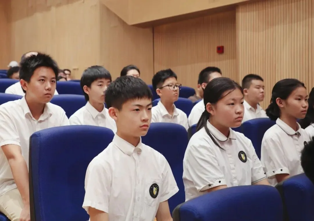少年当扶摇,砺剑启新程 ——我校举行初三年级动员大会-第37张图片-四季读书网