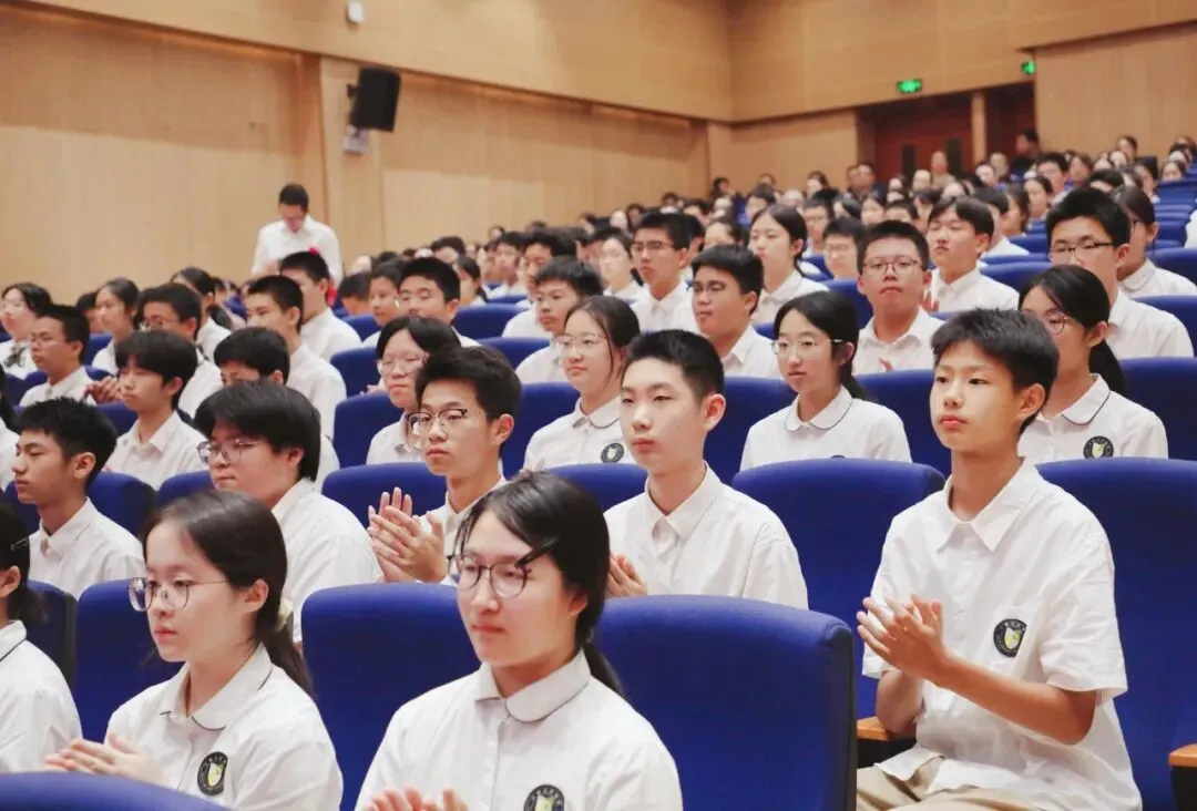 少年当扶摇,砺剑启新程 ——我校举行初三年级动员大会-第41张图片-四季读书网